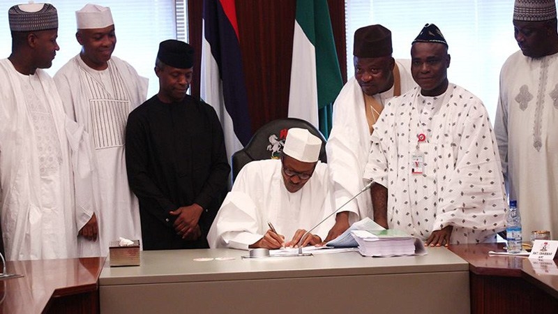 Buhari signs Executive Order 007