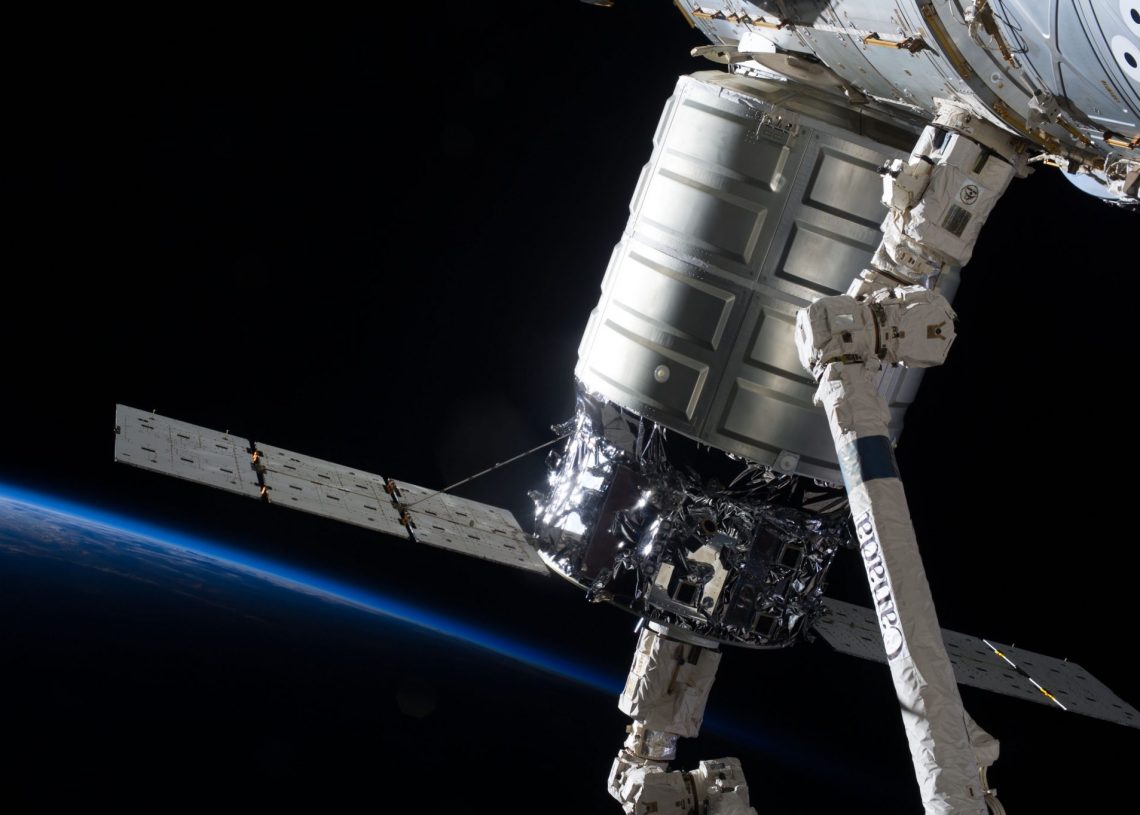 ImageFile: Space dwellers get food, other supplies as Cygnus spaceship berths space station