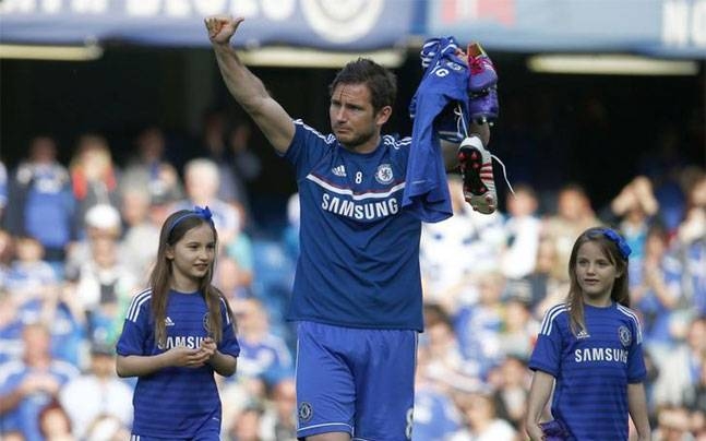 Frank Lampard: Former Chelsea & England midfielder retires