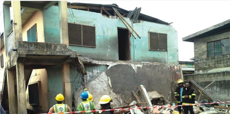 JUST IN: Several trapped as three-storey building collapses in Lagos