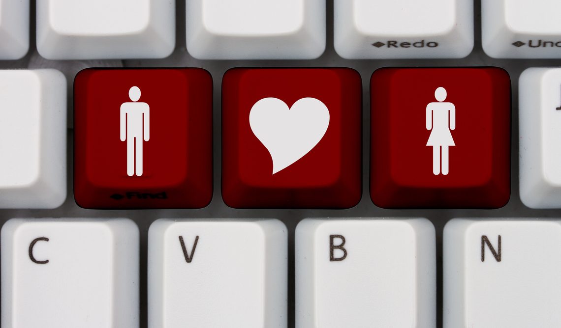Techlationship: Useful tips for online dating