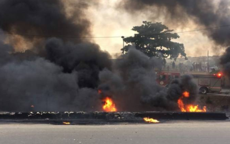 Toddler, four others die as fuel tanker falls, explodes in Akure