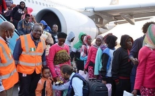 Xenophobia: FG, Lagos gift fresh 315 South Africa returnees N10,000, N20,000 each