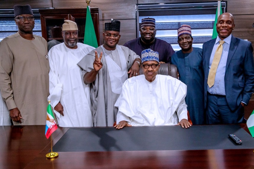 2019: Buhari visits renovated campaign office, expresses satisfaction