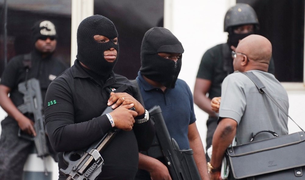 Police, DSS officials lay siege to AIT, Raypower stations few hours after resuming operations