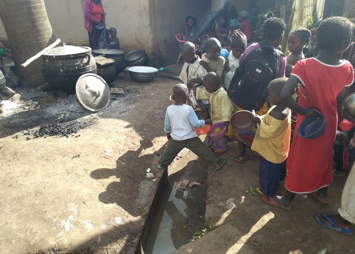 Children at the IDP, queue for food.  Photo: Adebayo Animasaun