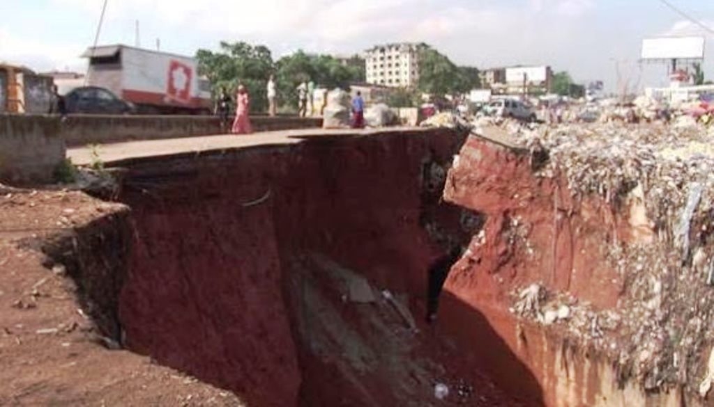 Gully erosion claims 15 lives in Anambra