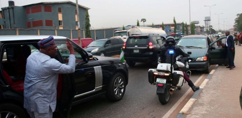 PHOTO: Ambode arrests army officer, others for violating traffic law