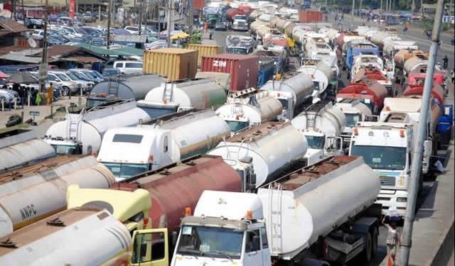 Apapa gridlock: Presidential panel holds town hall meeting with residents tomorrow