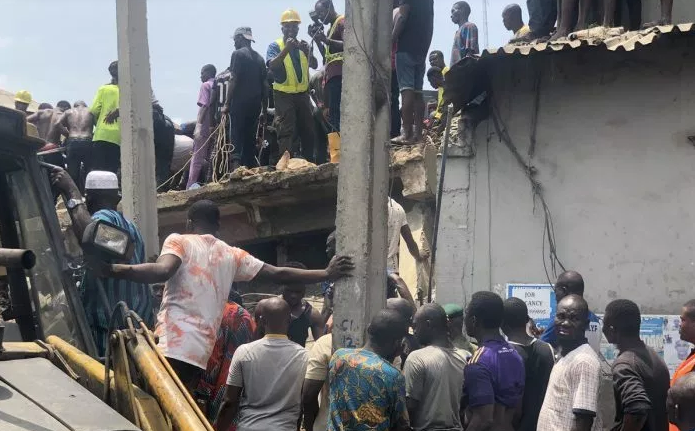 BREAKING: Another building collapses in Lagos Island