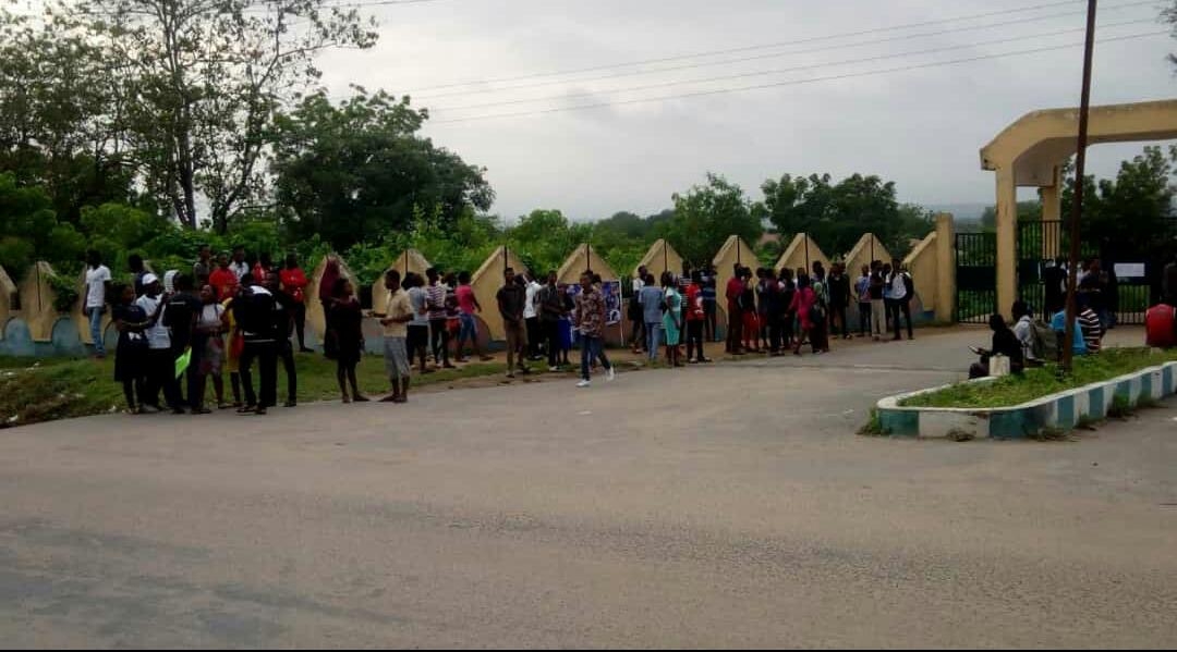 Protests: Council Suspends Ibarapa Poly Rector, Dissolves Management -  Thenewsguru