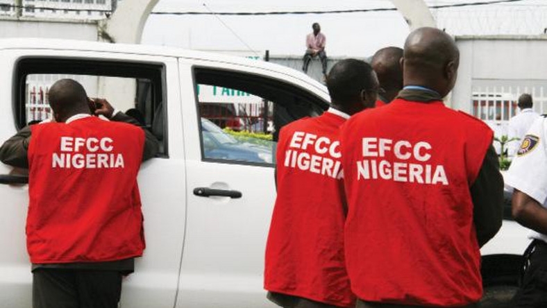 EFCC arrests 39 suspected internet fraudsters in Benin City