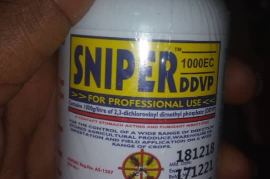 Attention danger, l'insecticide Sniper 1000 EC DDVP contient une