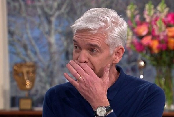 Shocking Phillip Schofield Comes Out As Gay After 27 Years Of Marriage Thenewsguru 