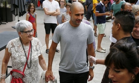 BREAKING: Manchester City Coach, Pep Guardiola loses mum to COVID-19