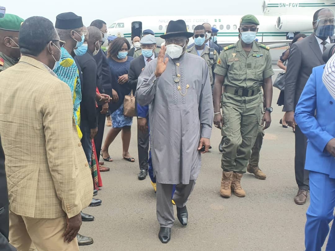 Photo: Jonathan, ECOWAS leaders arrive Mali moments after explosion
