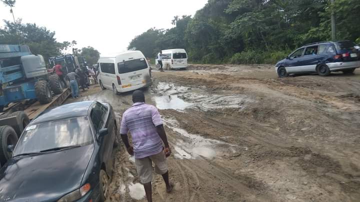 A failed section on the Benin-Warri expressway