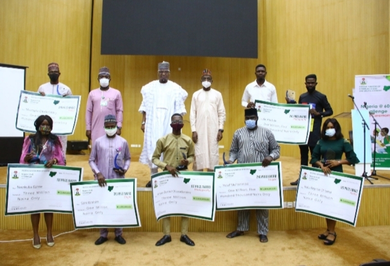 Nigeria @60: FG presents N16.5m to winners of anniversary branding competition