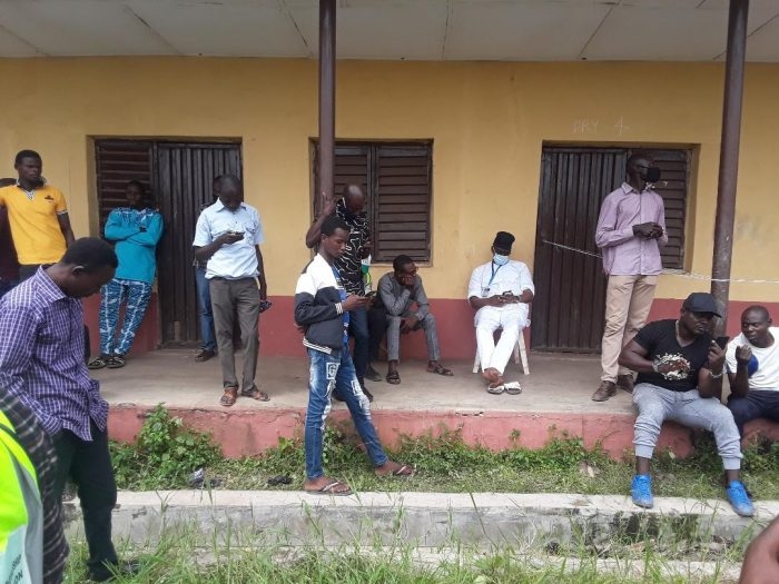 #OndoDecides2020: Drama as Jegede keeps watch at polling unit hours after casting vote [Photo]