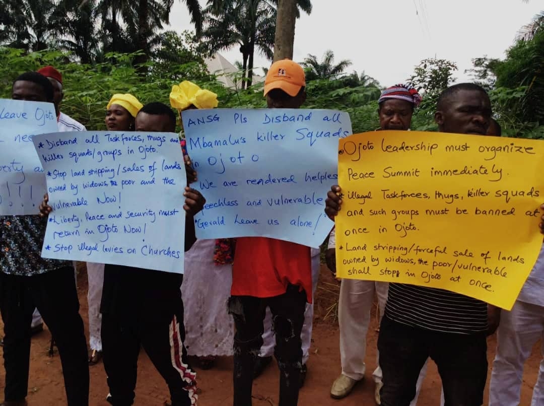 Crisis looms in Ojoto as youths protest over Monarch
