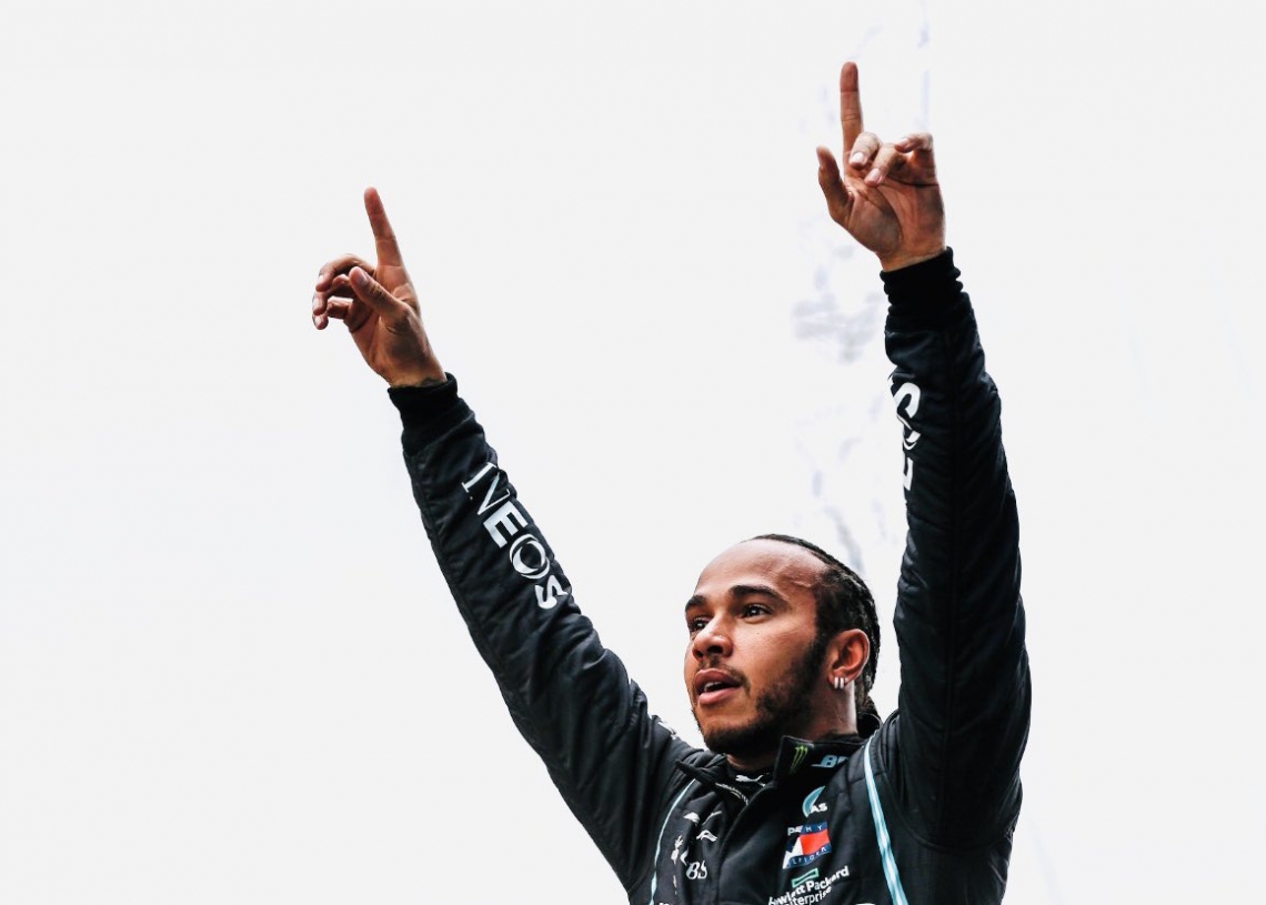 BREAKING: Lewis Hamilton wins historic 7th Formula One title