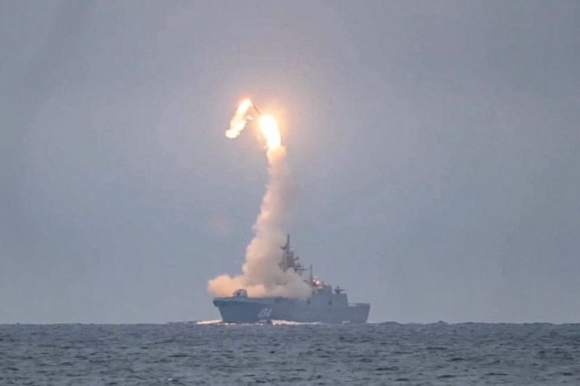 Russia’s Zircon hypersonic missile being launched from the White Sea