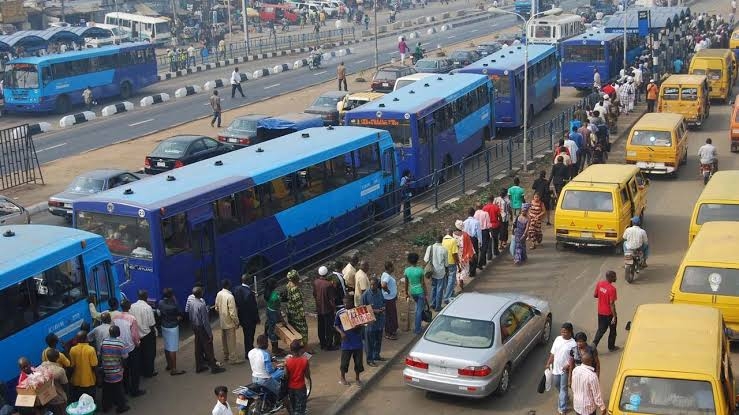 Commuters in Lagos groan under new COVID-19 transport guidelines