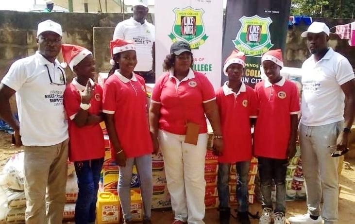 Niger College Old Students put smiles on faces of orphans in Edo