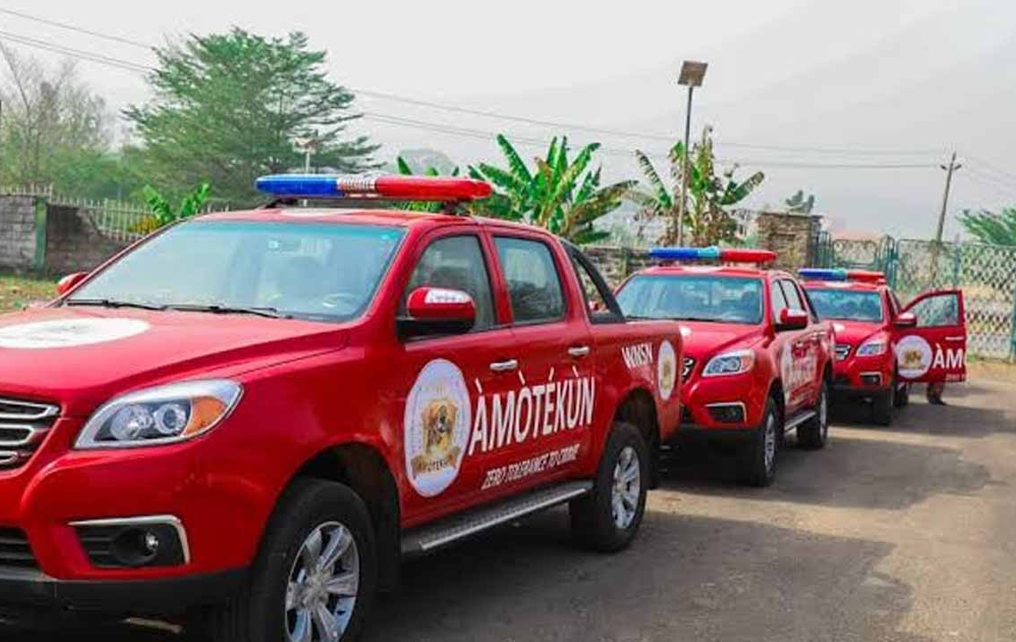 Hoodlums attack four Amotekun corps, policeman in Oyo