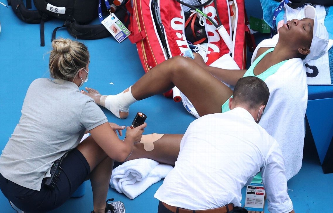 Venus makes painful exit from Australian Open after rolling ankle