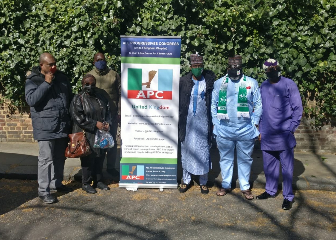 JUST IN: Nigerians in London stage solidarity protest for Buhari [VIDEO/PHOTOS]