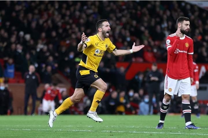 Moutinho fires Wolves to first win at Old Trafford since 1980