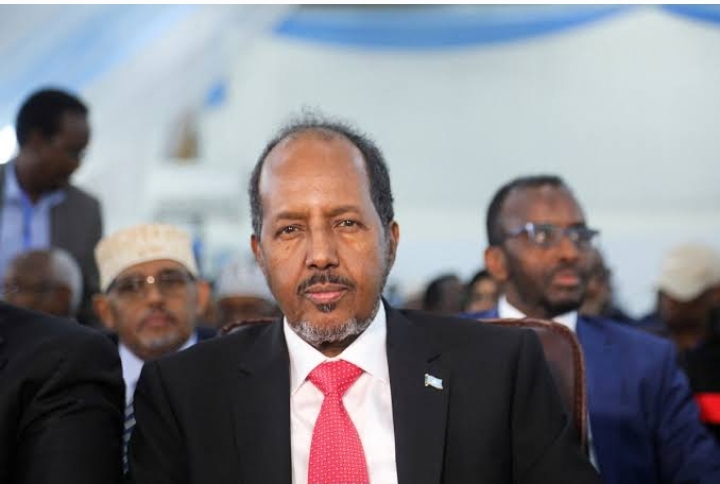 Ex-president of Somalia re-elected as head of state