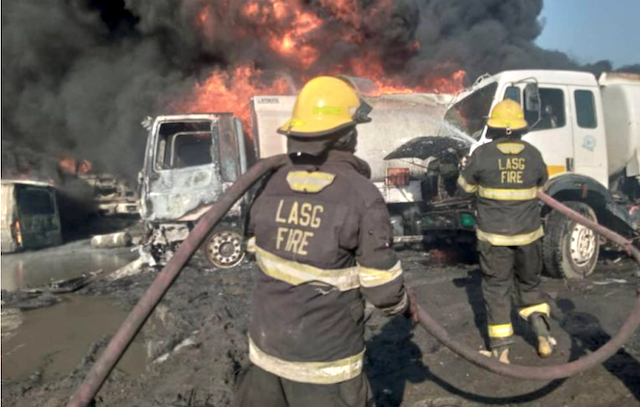 ICYMI: Emergency responders battle fire at Mile 2 in Lagos [VIDEO]