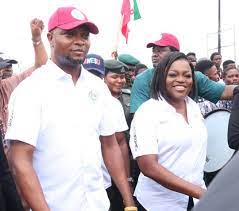 PDP gubernatorial candidate, Jandor and Funke Akindele visit Igbo widow over auctioned car by Lagos Govt