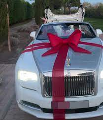 Ronaldo's lover, Georgina Rodriguez buys him Rolls Royce as Christmas gift