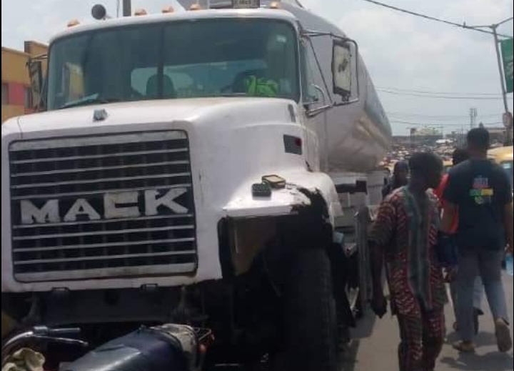 JUST IN: Pregnant women, children escape death as truck collides with tricycles again in Lagos