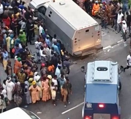 How bullion vans "missed" its way into Tinubu’s house on eve of 2019 presidential election 