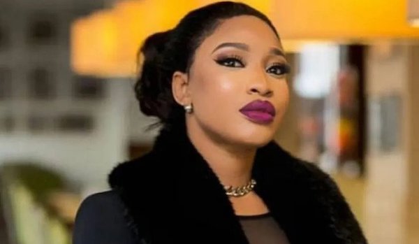 Tonto Dikeh joins colleagues to solicit support for Peter Obi 