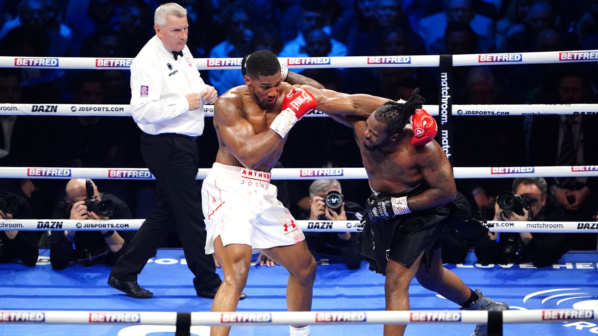 BOXING: "Defeating Franklin 'll be one of the greatest comebacks in boxing history" -Buhari prays for Anthony Joshua 