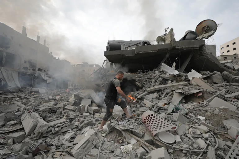 War: Despite peace talks, Israel launches military operation in City of Rafah
